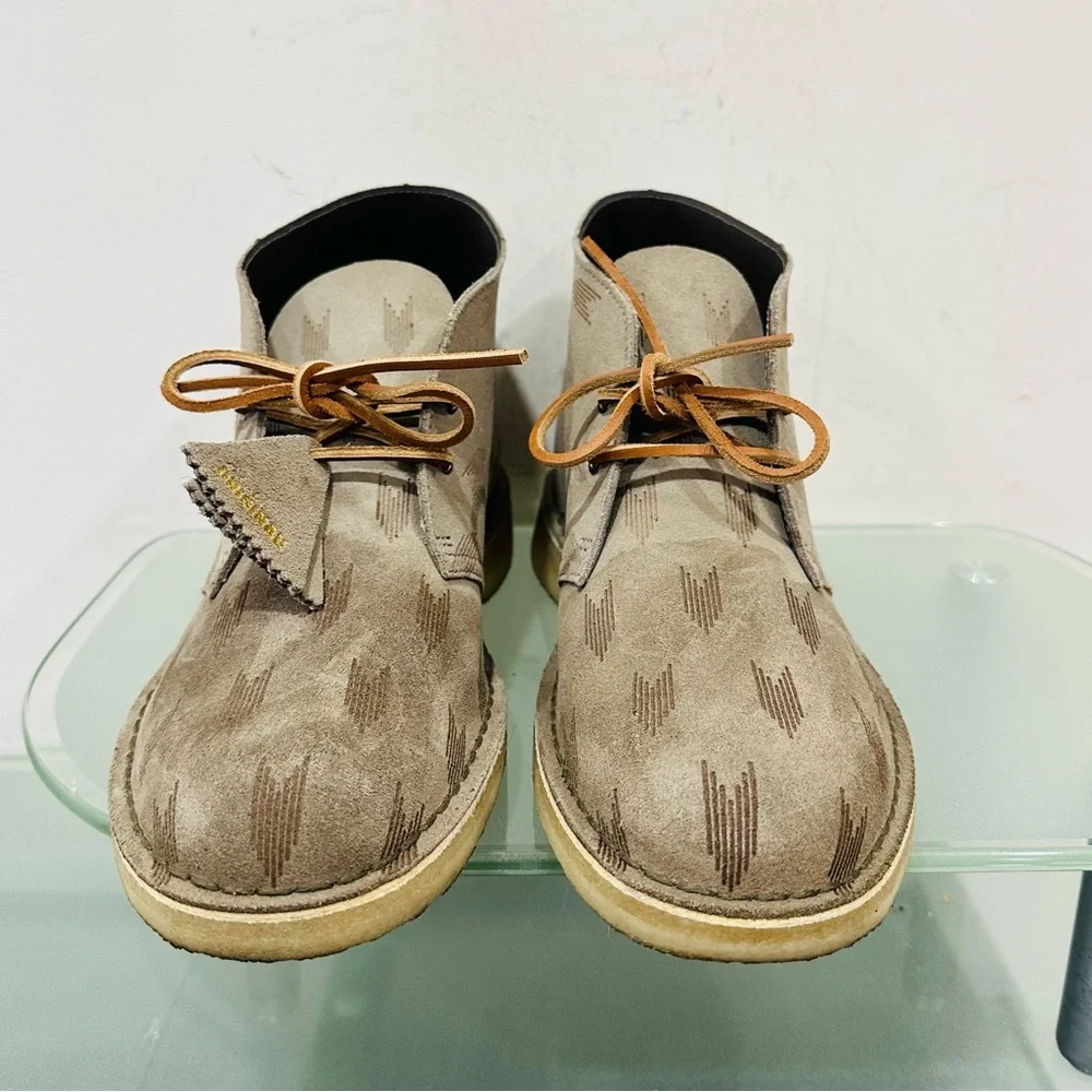 Clarks Original's  Desert Boot Men's Grey Interest‎ Suede  size  10,5